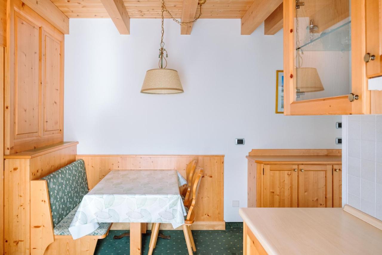 Residence Alpenrose Rasùn di Sotto エクステリア 写真