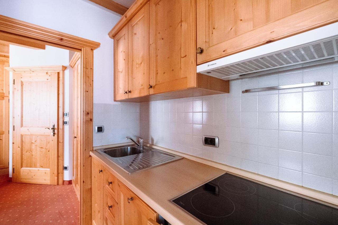 Residence Alpenrose Rasùn di Sotto エクステリア 写真