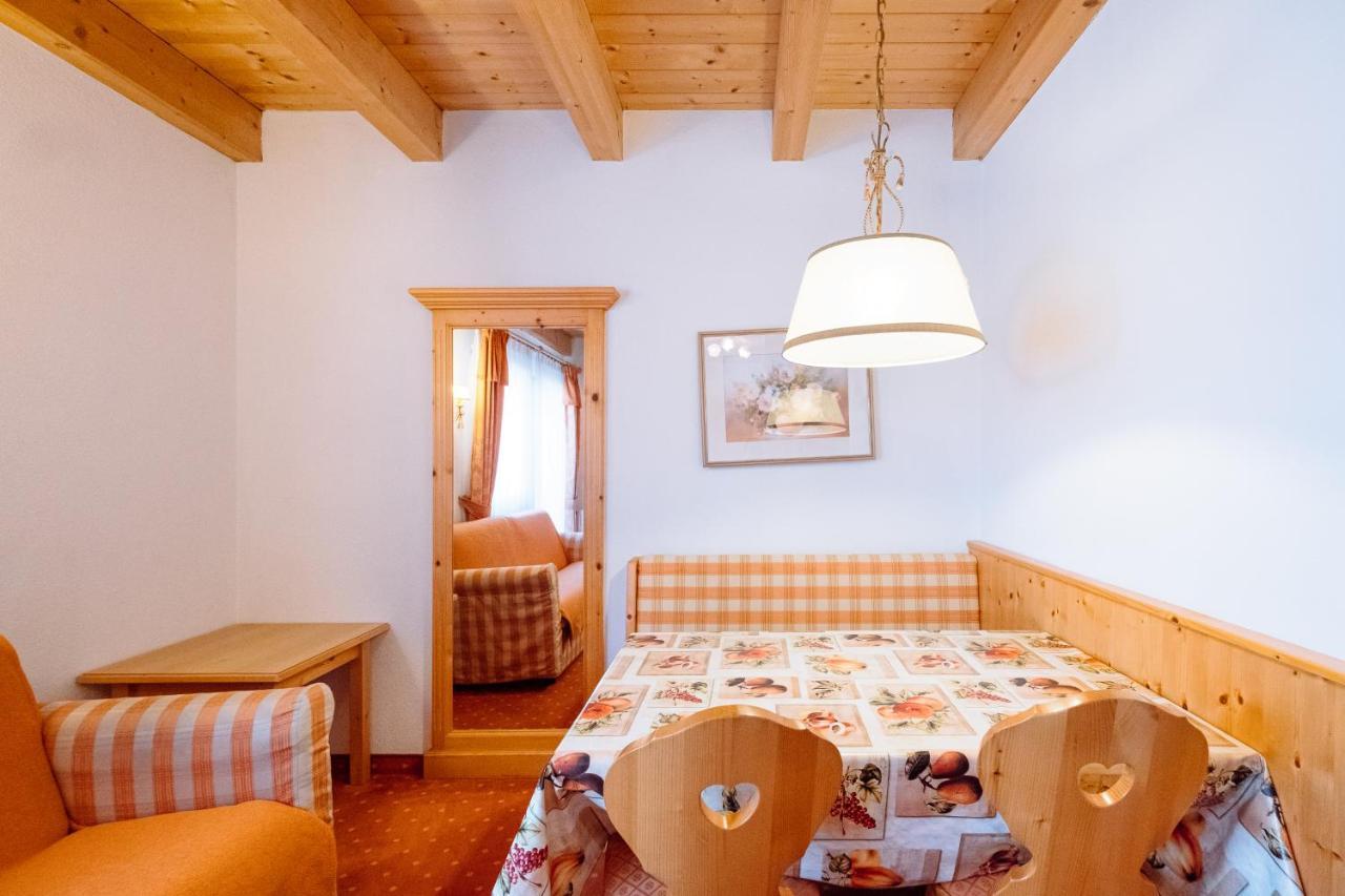 Residence Alpenrose Rasùn di Sotto エクステリア 写真