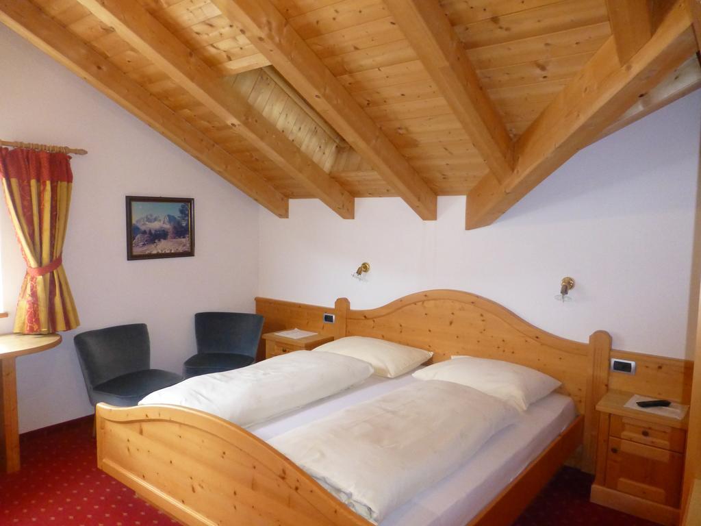 Residence Alpenrose Rasùn di Sotto エクステリア 写真